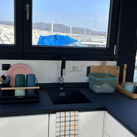 Jacuzzi & Relax On Greyhouseboat Dormelletto